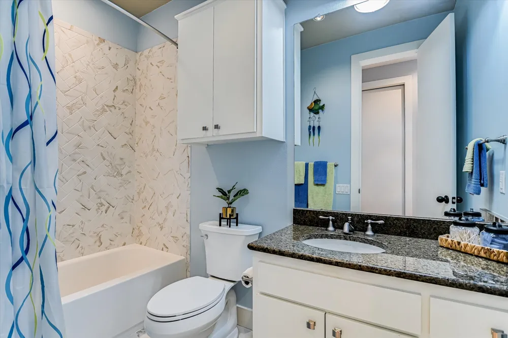 102 Center Cove I Spicewood, TX 78669
