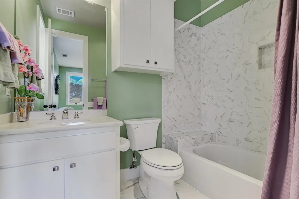102 Center Cove I Spicewood, TX 78669