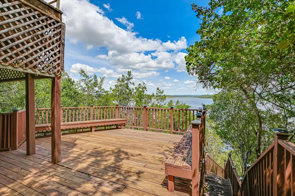 102 Center Cove I Spicewood, TX 78669