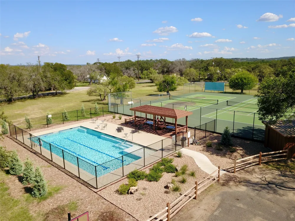 102 Center Cove I Spicewood, TX 78669