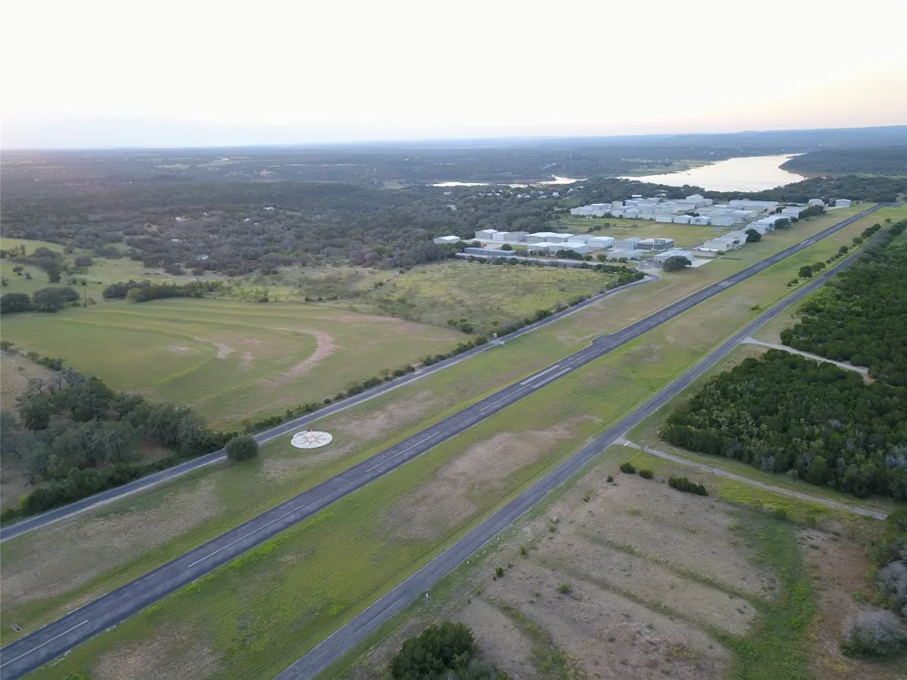 102 Center Cove I Spicewood, TX 78669