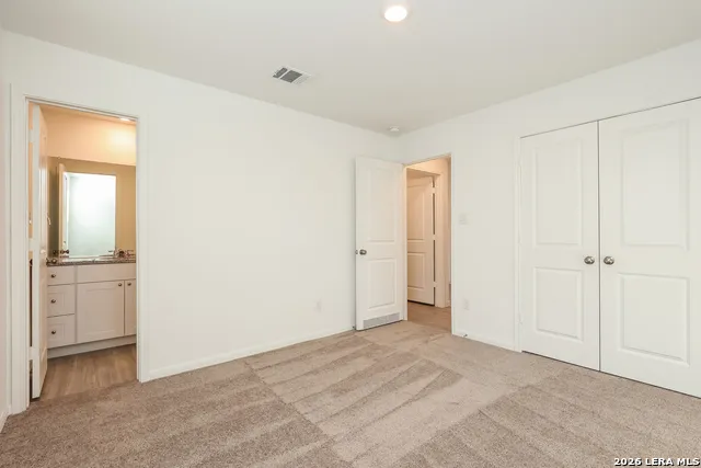 2721 La Mundial Seguin, TX 78155