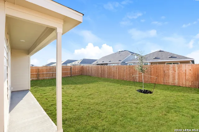2721 La Mundial Seguin, TX 78155