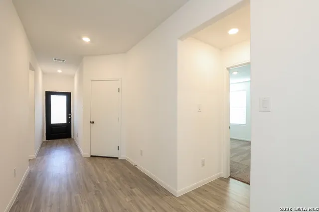 2721 La Mundial Seguin, TX 78155