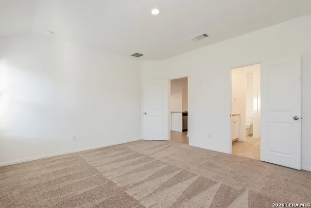 2721 La Mundial Seguin, TX 78155