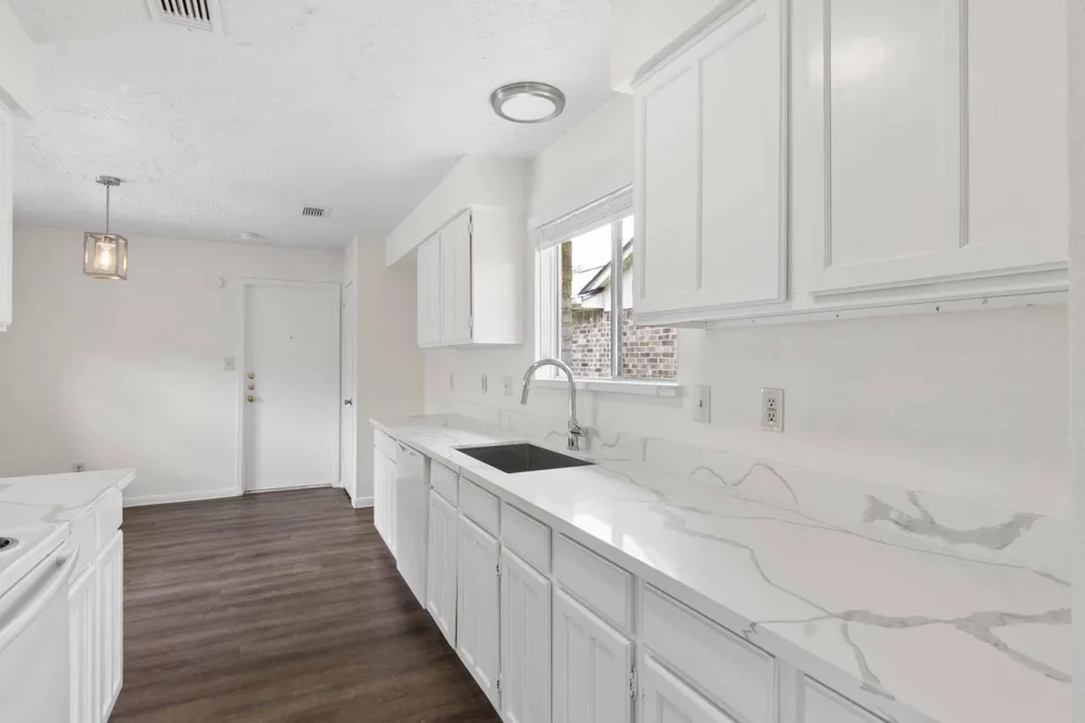 10411 Rabbit Oak Drive Houston, TX 77065