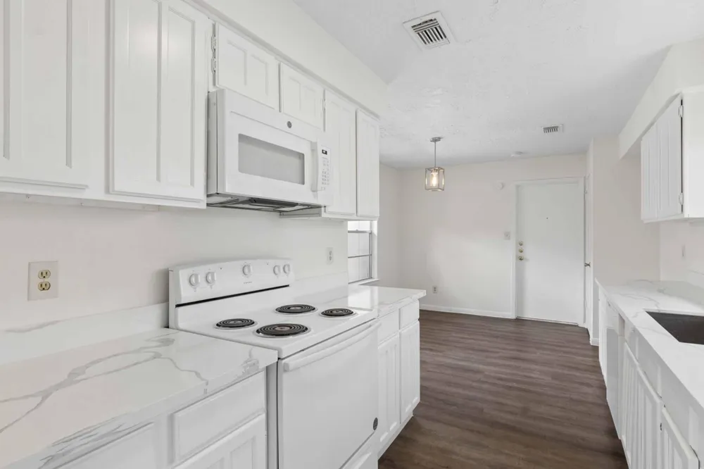 10411 Rabbit Oak Drive Houston, TX 77065