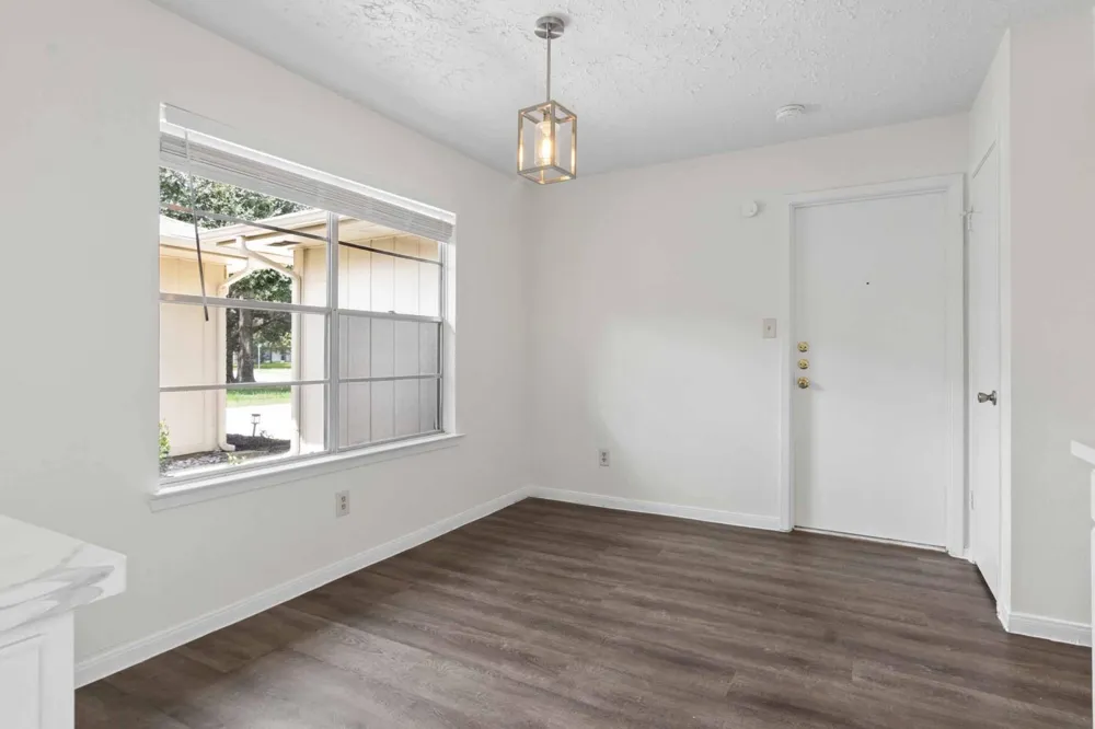10411 Rabbit Oak Drive Houston, TX 77065