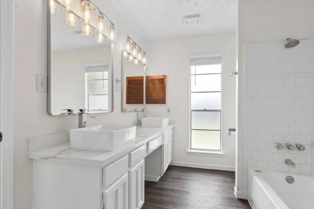 10411 Rabbit Oak Drive Houston, TX 77065