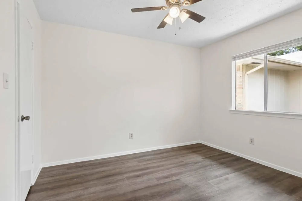 10411 Rabbit Oak Drive Houston, TX 77065