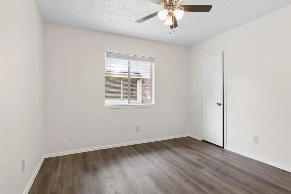 10411 Rabbit Oak Drive Houston, TX 77065