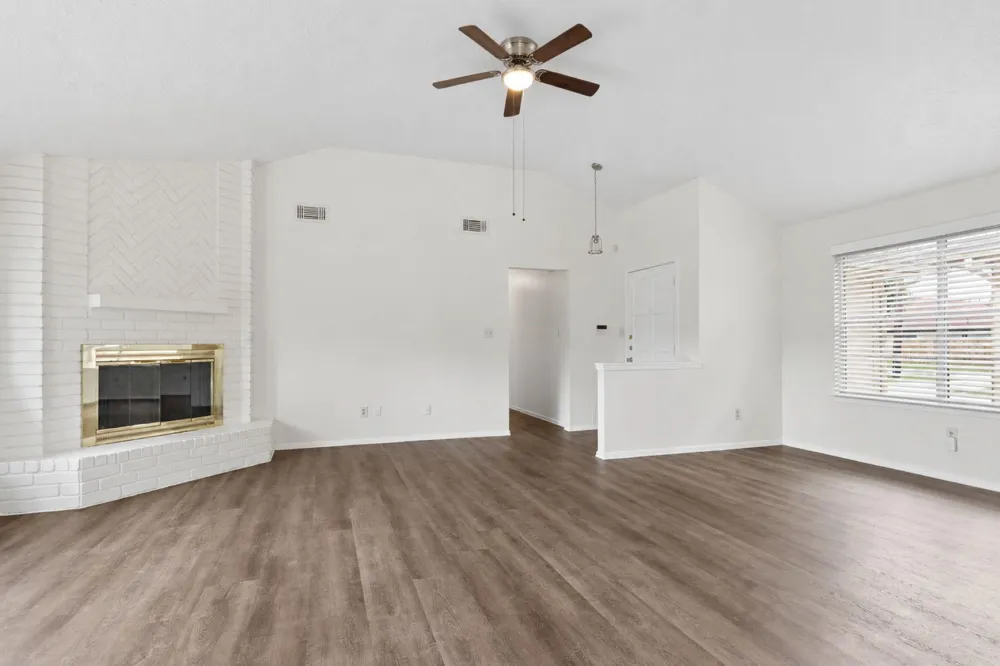 10411 Rabbit Oak Drive Houston, TX 77065