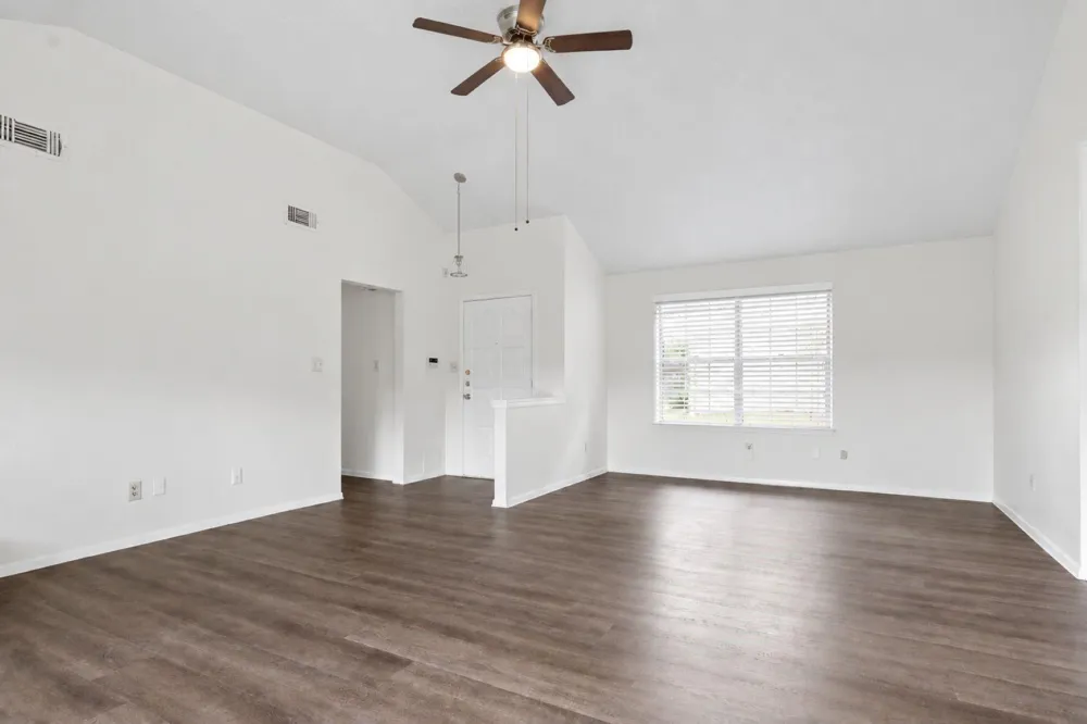 10411 Rabbit Oak Drive Houston, TX 77065