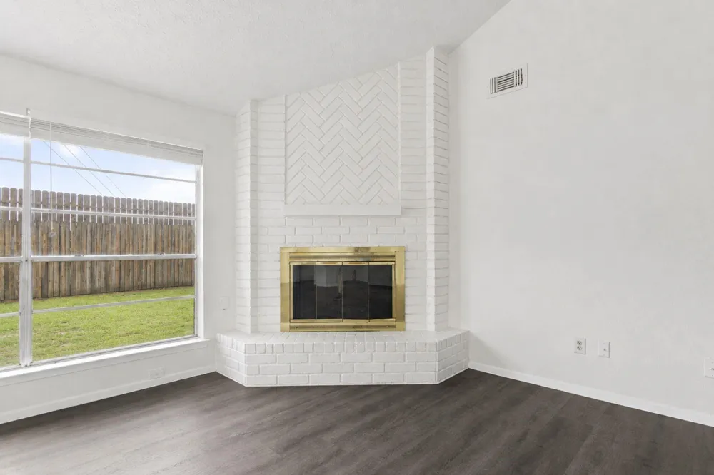 10411 Rabbit Oak Drive Houston, TX 77065