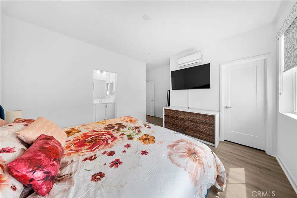 667 Lemon Lane Covina, CA 91723