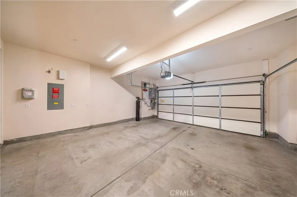 667 Lemon Lane Covina, CA 91723