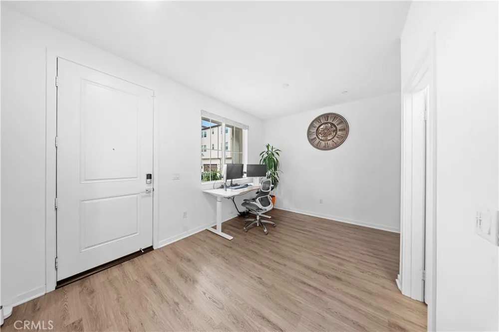 667 Lemon Lane Covina, CA 91723