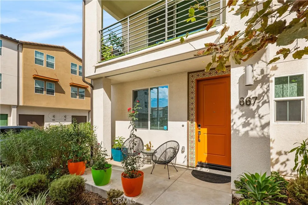 667 Lemon Lane Covina, CA 91723