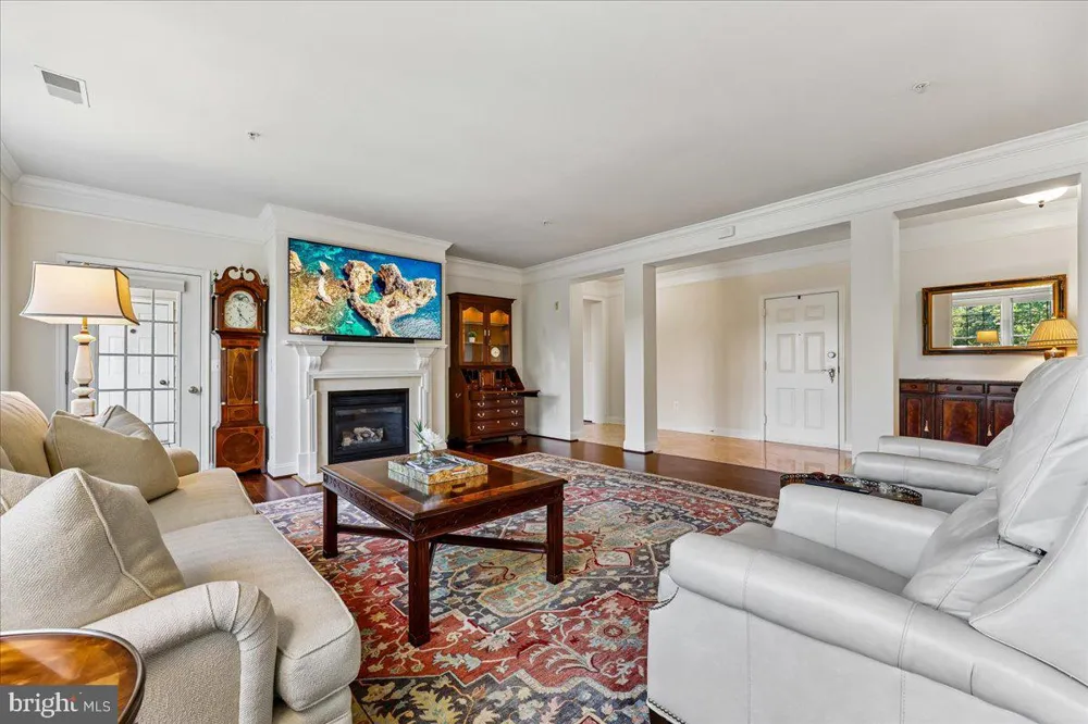 9403 BLACKWELL #301 Rockville, MD 20850