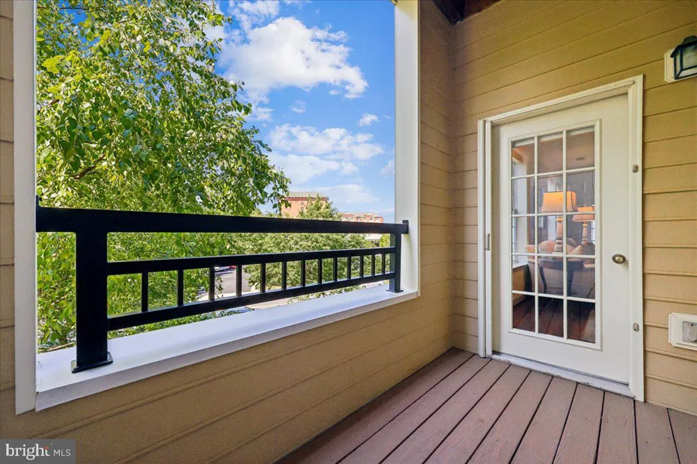 9403 BLACKWELL #301 Rockville, MD 20850