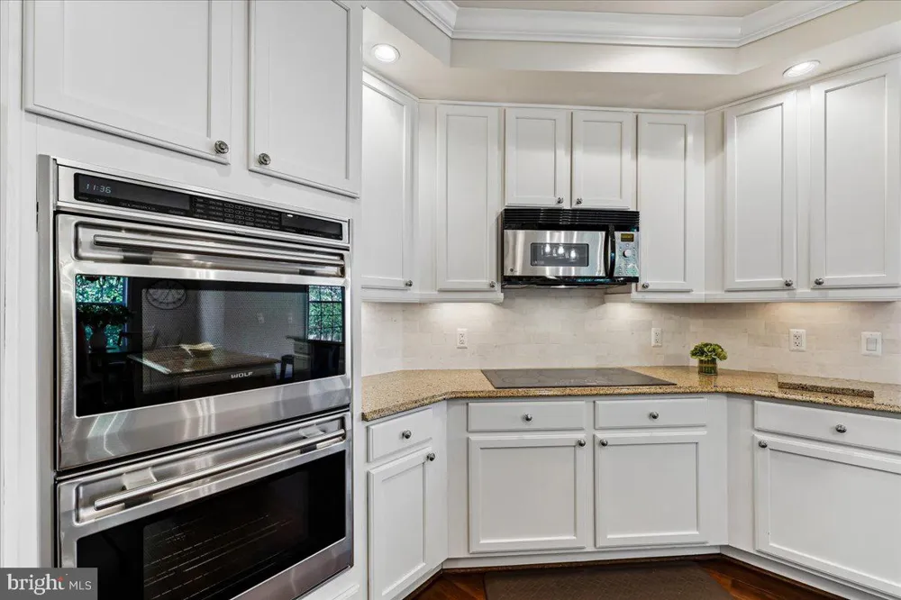 9403 BLACKWELL #301 Rockville, MD 20850