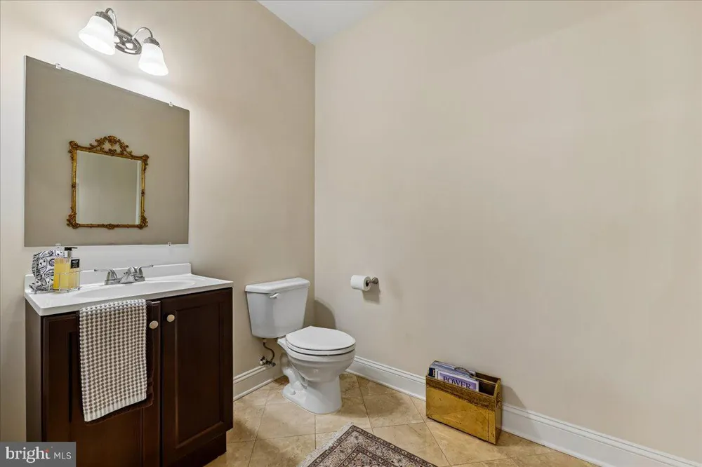 9403 BLACKWELL #301 Rockville, MD 20850