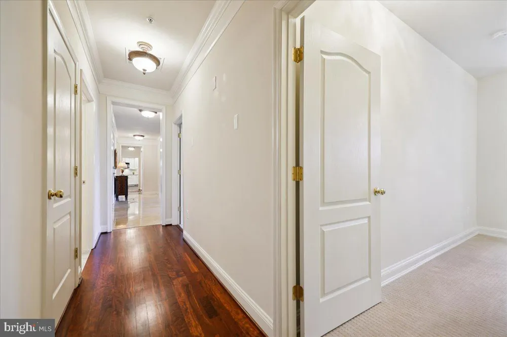 9403 BLACKWELL #301 Rockville, MD 20850