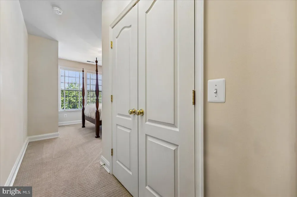 9403 BLACKWELL #301 Rockville, MD 20850