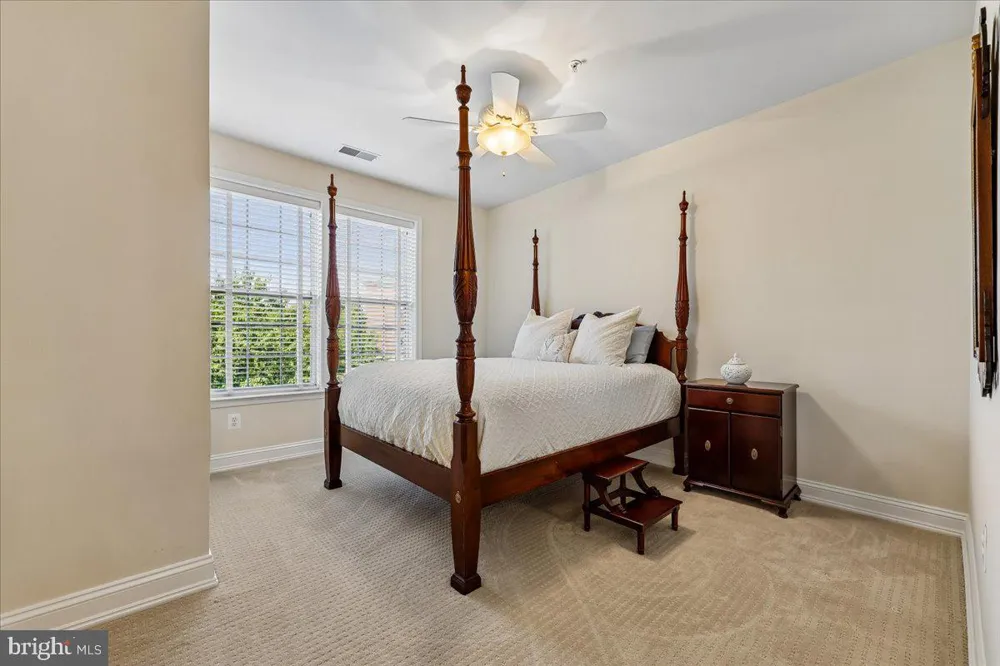 9403 BLACKWELL #301 Rockville, MD 20850