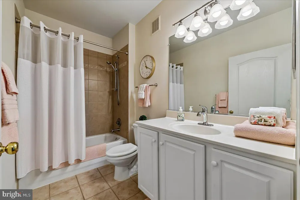 9403 BLACKWELL #301 Rockville, MD 20850