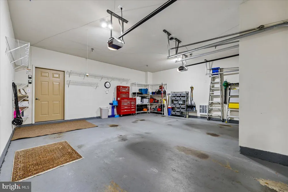 9403 BLACKWELL #301 Rockville, MD 20850