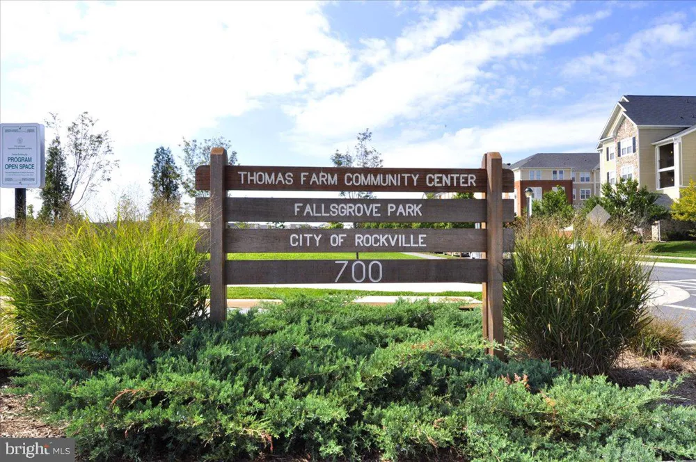 9403 BLACKWELL #301 Rockville, MD 20850