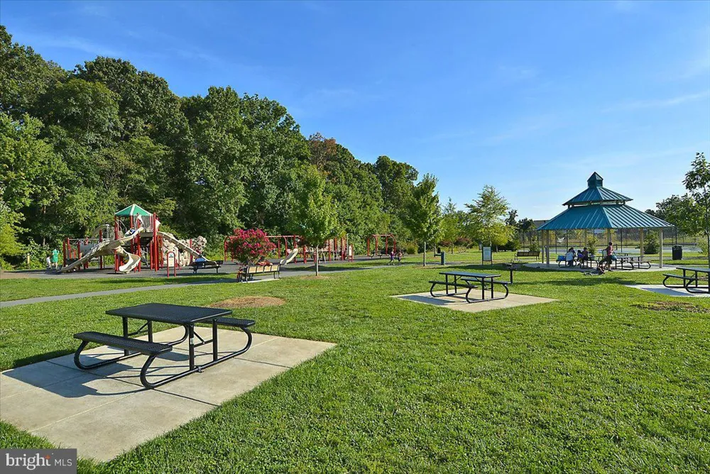 9403 BLACKWELL #301 Rockville, MD 20850