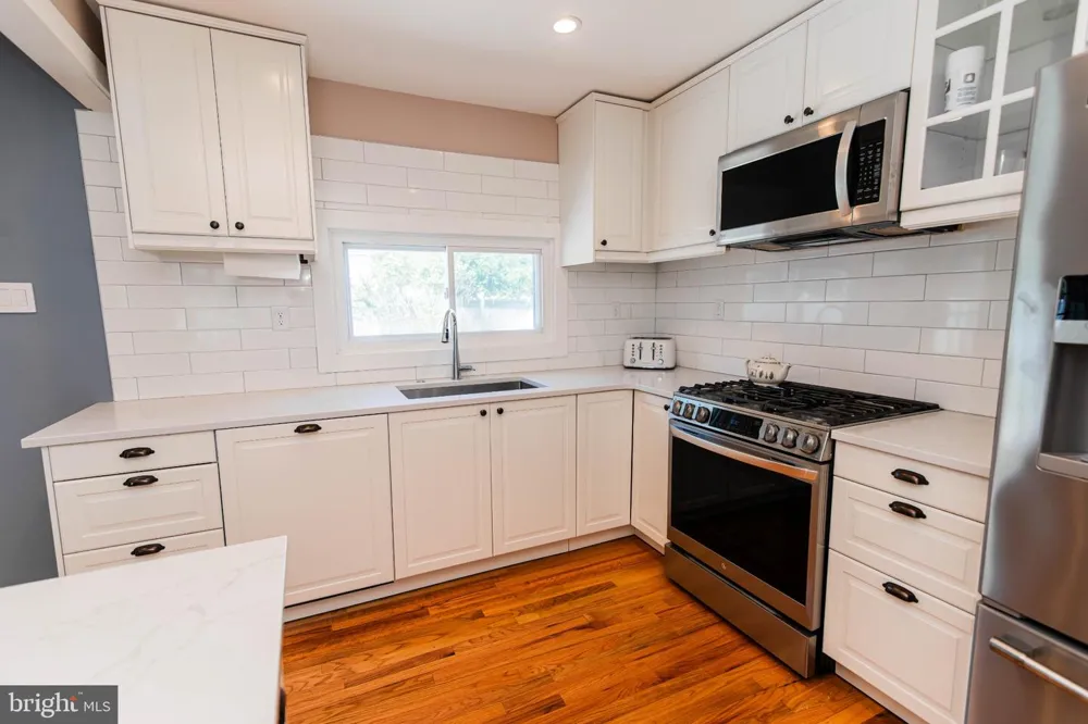 794 NORTH HILLS AVENUE Glenside, PA 19038