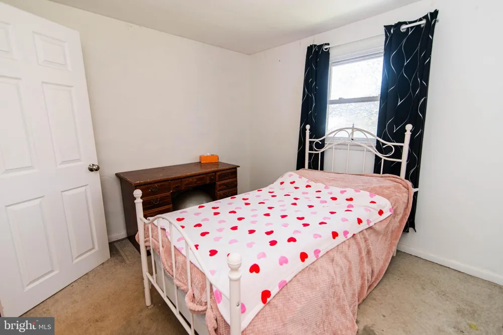 794 NORTH HILLS AVENUE Glenside, PA 19038