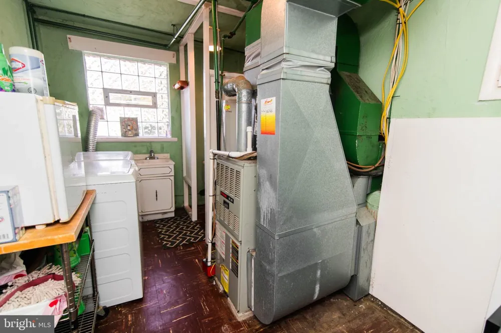 794 NORTH HILLS AVENUE Glenside, PA 19038
