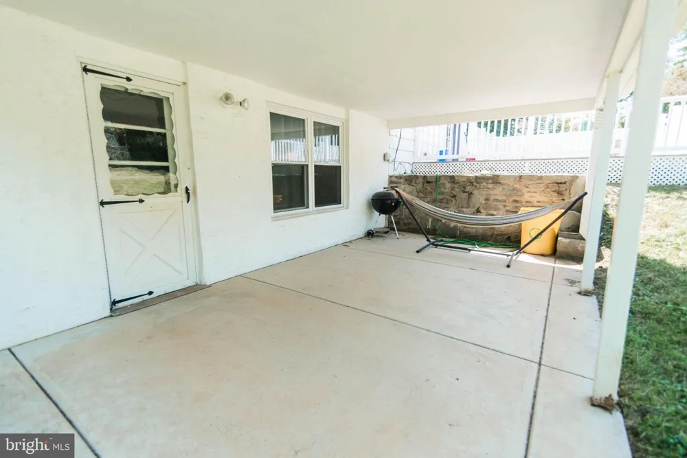 794 NORTH HILLS AVENUE Glenside, PA 19038