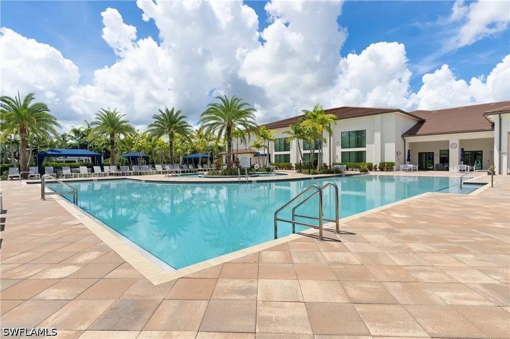 Bonnet Drive Naples, FL 34120