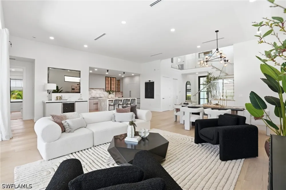 8th Terrace Naples, FL 34102