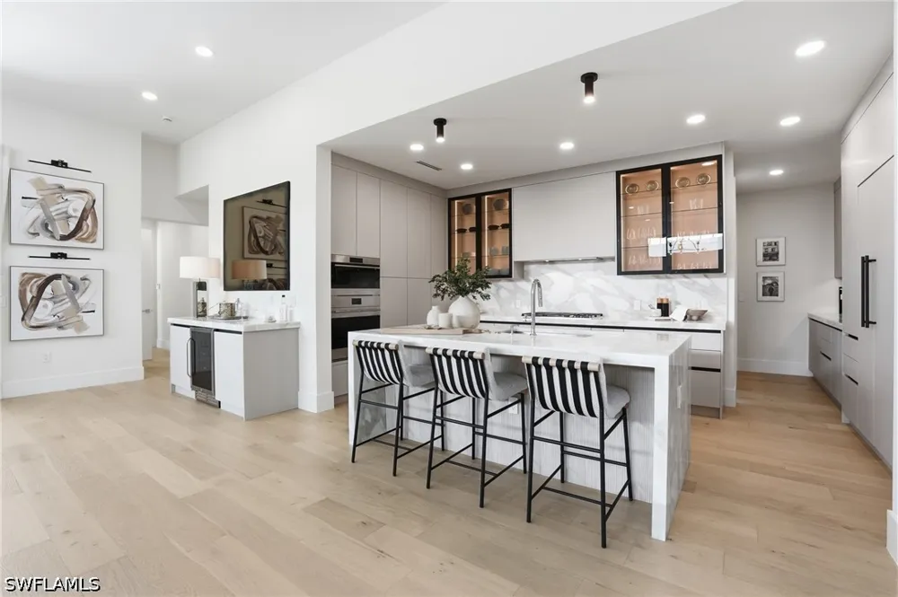 8th Terrace Naples, FL 34102