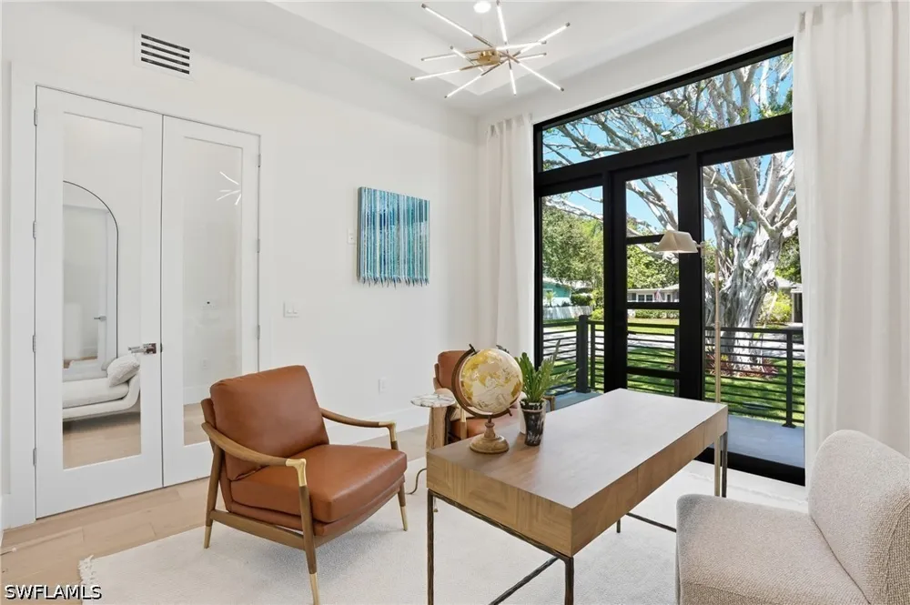 8th Terrace Naples, FL 34102