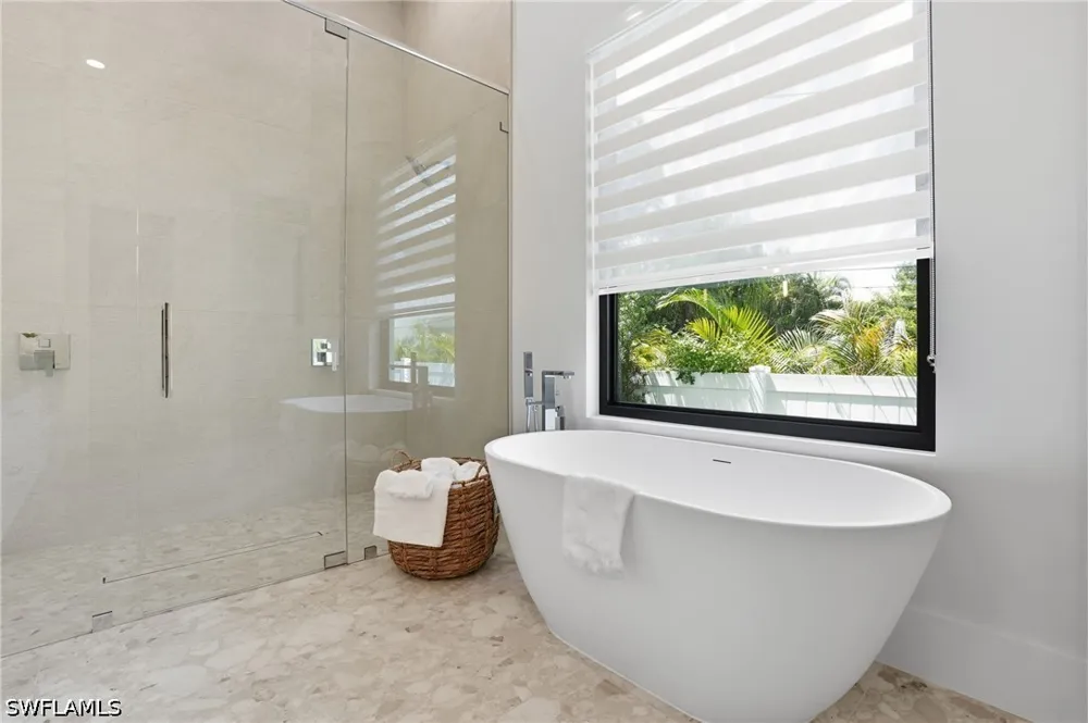 8th Terrace Naples, FL 34102