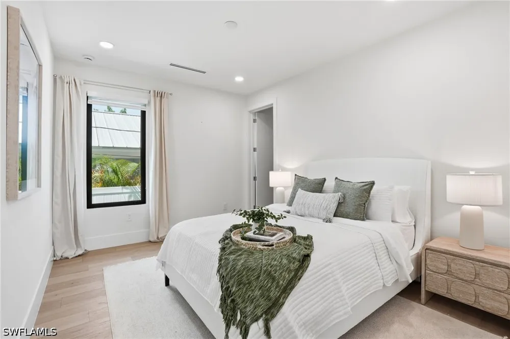 8th Terrace Naples, FL 34102
