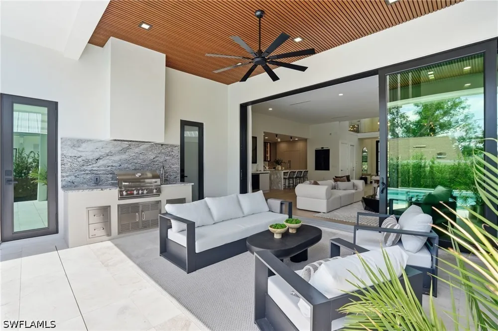 8th Terrace Naples, FL 34102