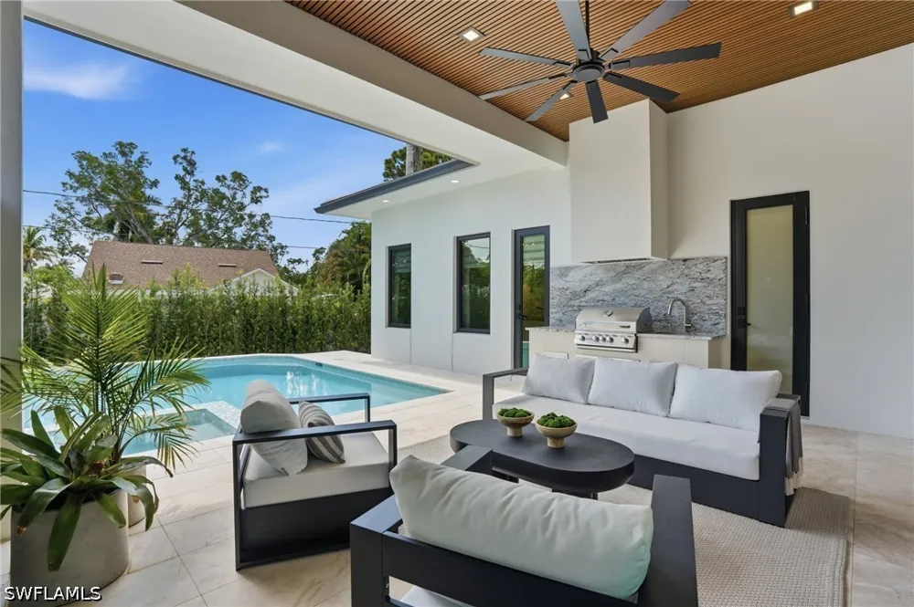 8th Terrace Naples, FL 34102