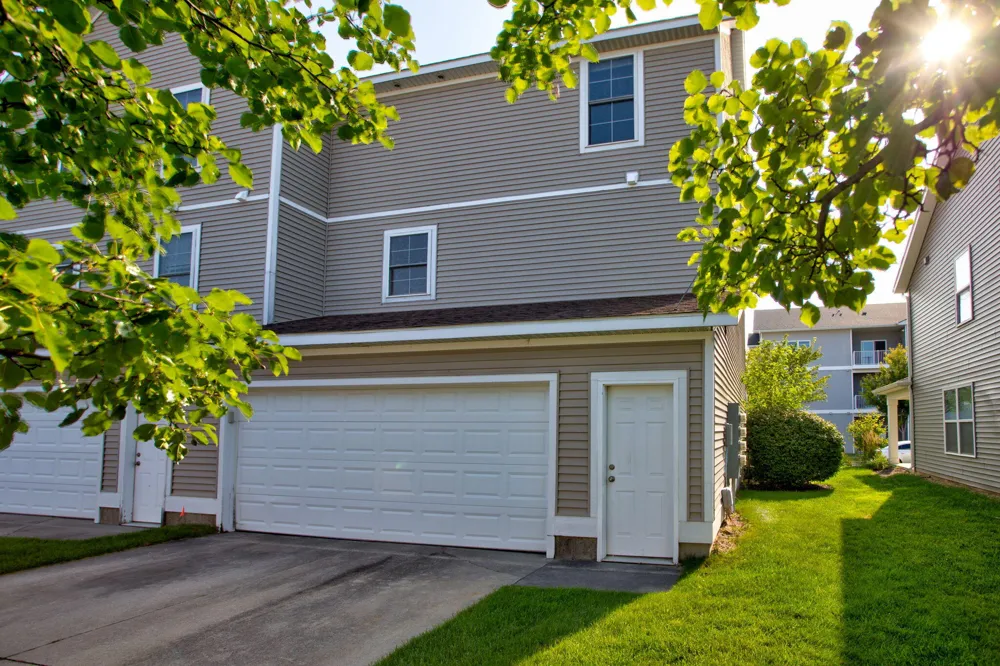 2128 Sherwood Avenue Holland, MI 49423