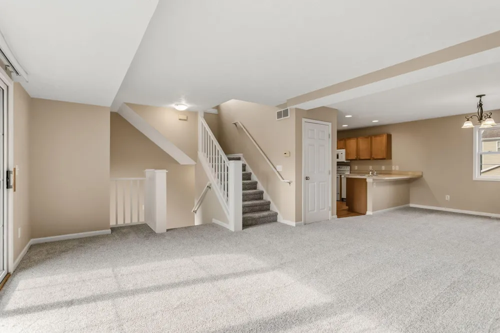 2128 Sherwood Avenue Holland, MI 49423