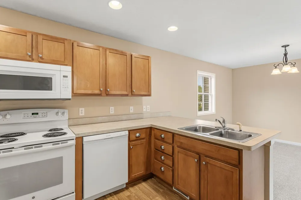 2128 Sherwood Avenue Holland, MI 49423
