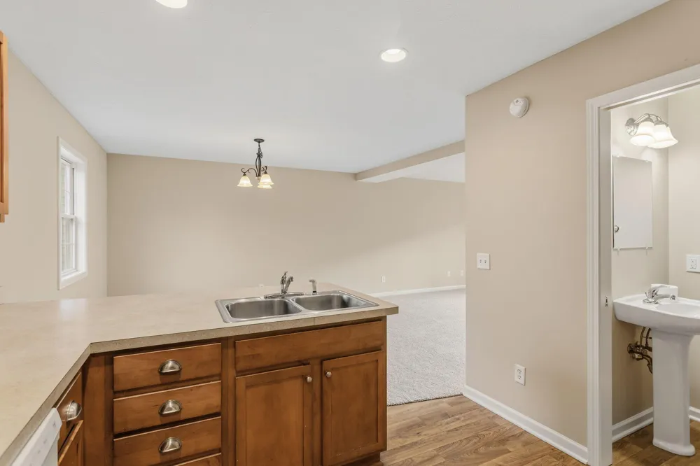 2128 Sherwood Avenue Holland, MI 49423
