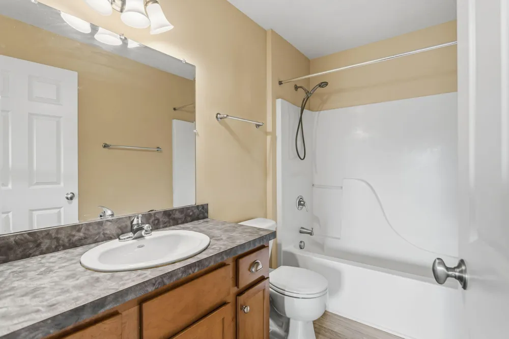 2128 Sherwood Avenue Holland, MI 49423